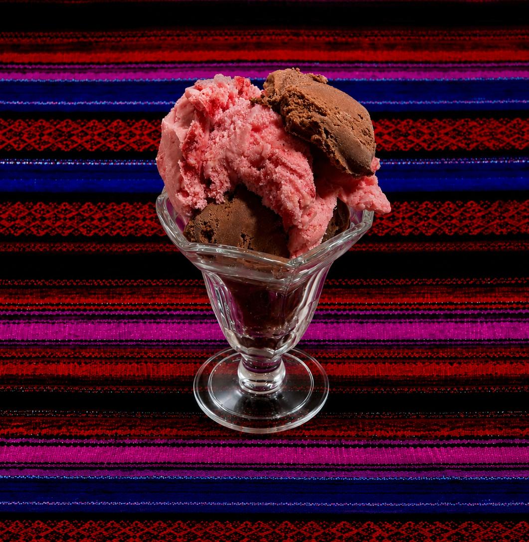 Helado de Chocolate y Cereza